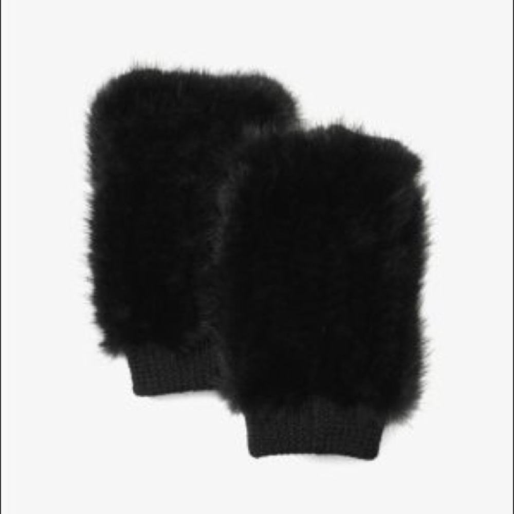 NWT MICHAEL Michael Kors Rabbit Fur Gloves
